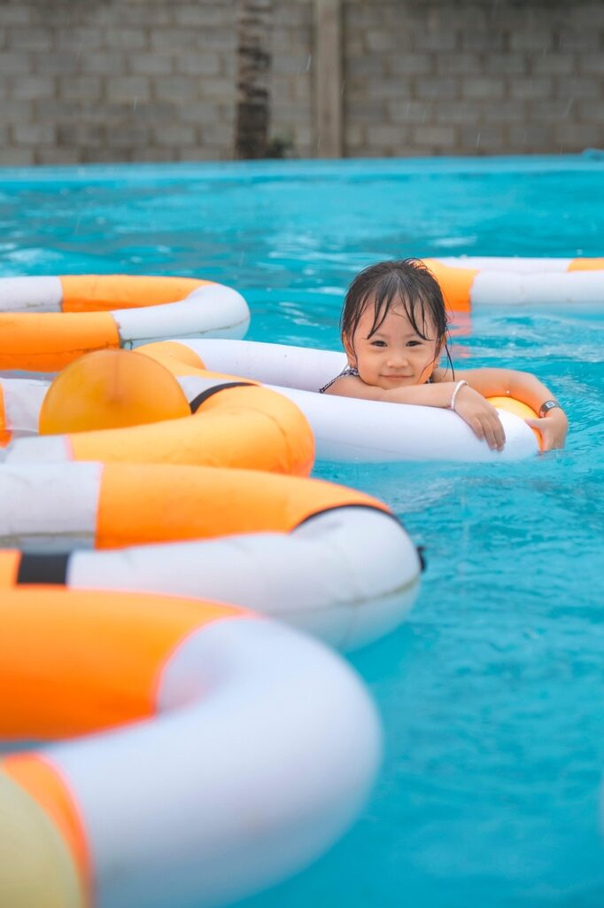 nadar, niño, naturaleza, piscina, aire libre, verano, vacaciones, niño